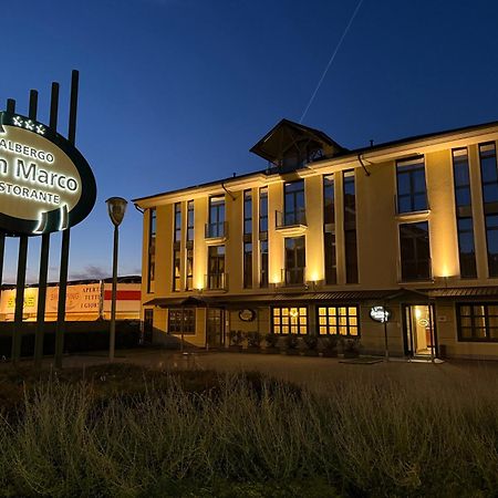 Albergo Ristorante San Marco カルマニョーラ エクステリア 写真